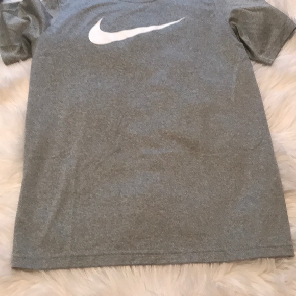 Nike Dri-Fit Shirt - Picture 6 of 6